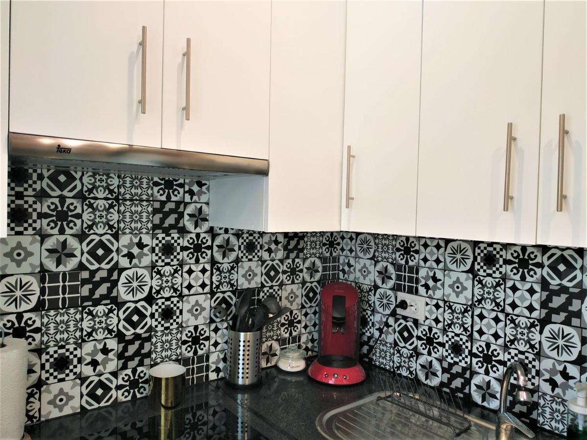 Andys Housing Madrid Rio Apartment Bagian luar foto