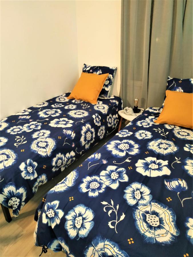 Andys Housing Madrid Rio Apartment Bagian luar foto